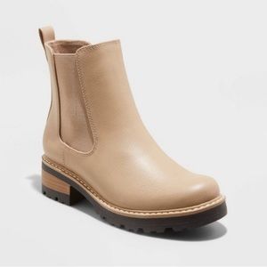 Universal Thread // Celina Chelsea Boots